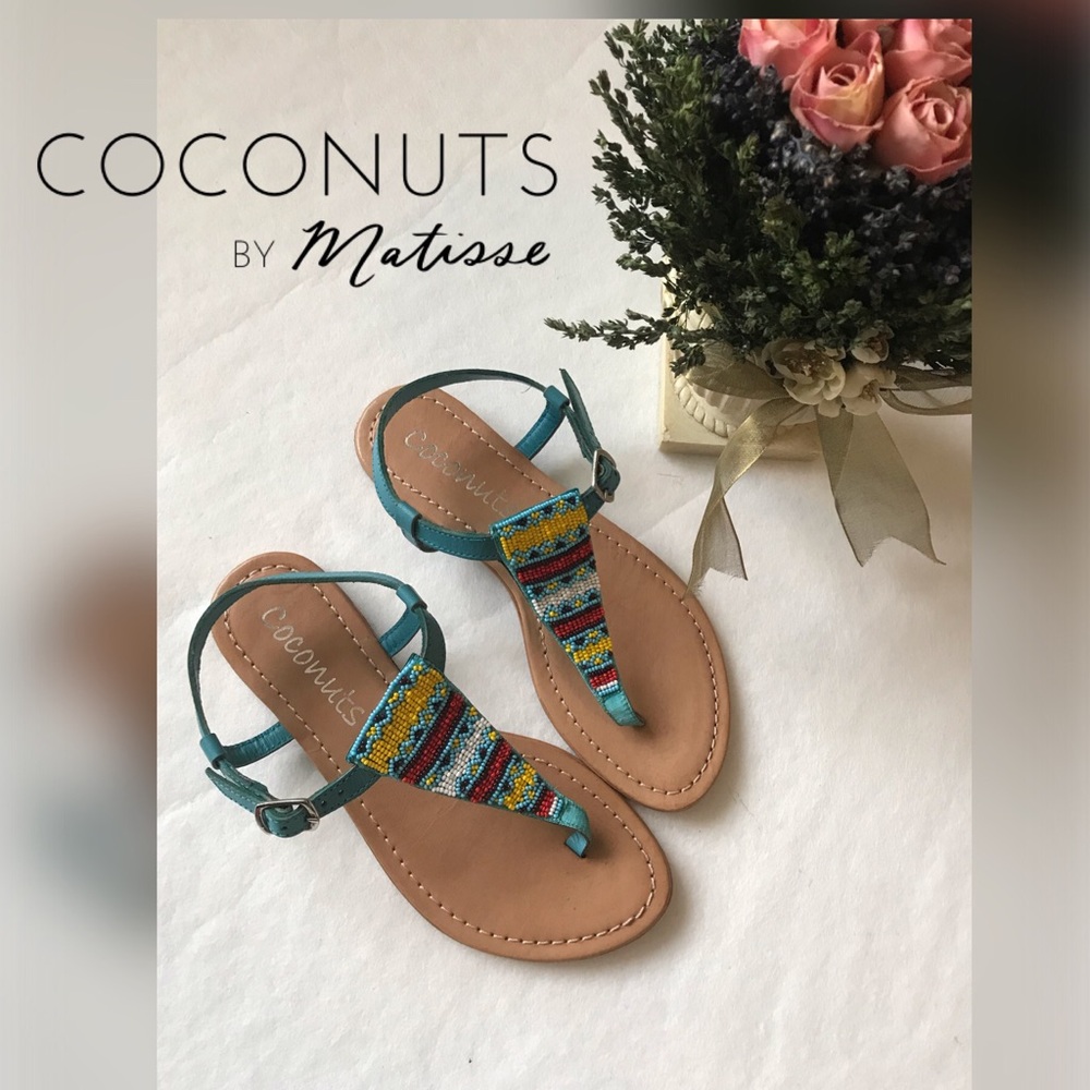🦀3/$15 COCONUTS Multi color Beaded Thong Sandal